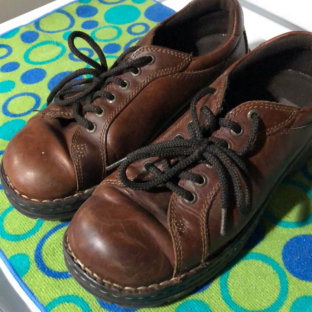 Chocolate brown shoe/boots